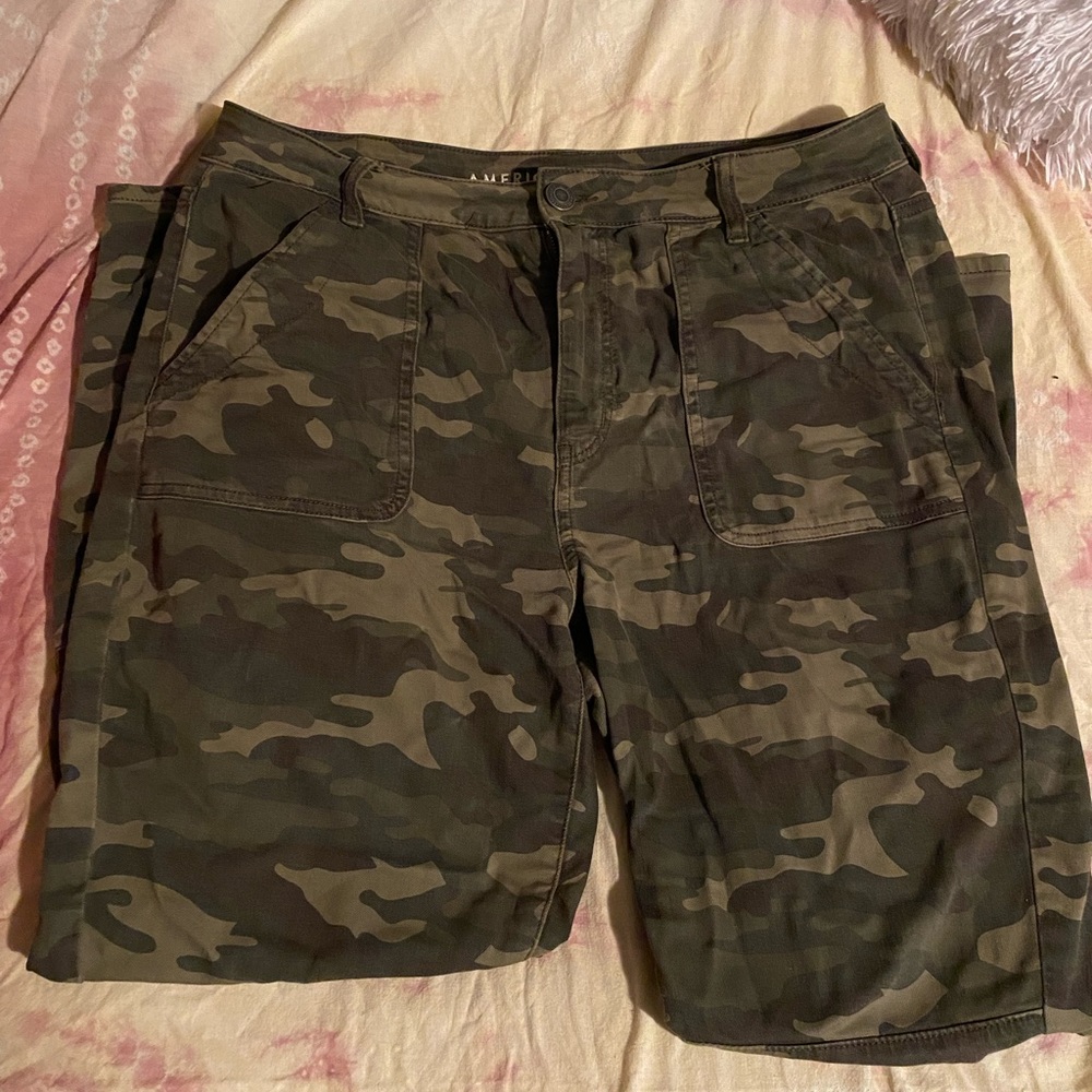 AE camo jeggings